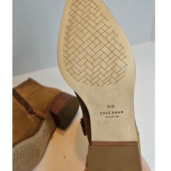 Cole Haan New Women;s 8 1/2 B, Naia Ankle Bootie Boots Tan Suede Side zip  read - Picture 7 of 9